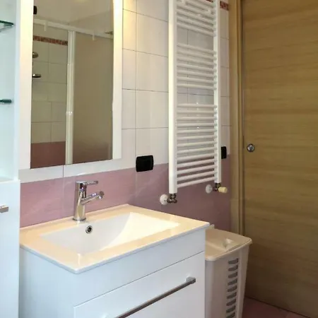 Apartment Locazione Turistica Casa Bel Lago